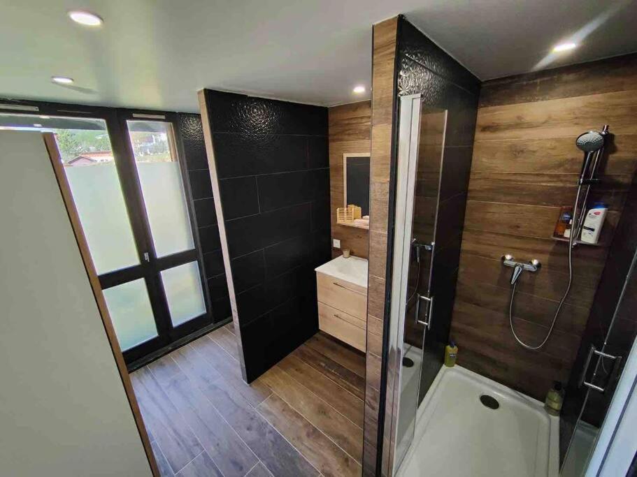 Appartement Cocooning Entierement Renove Les Angles  Buitenkant foto