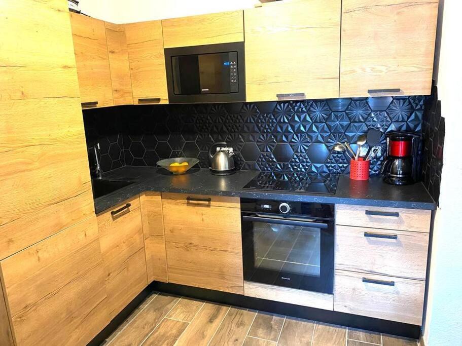 Appartement Cocooning Entierement Renove Les Angles  Buitenkant foto