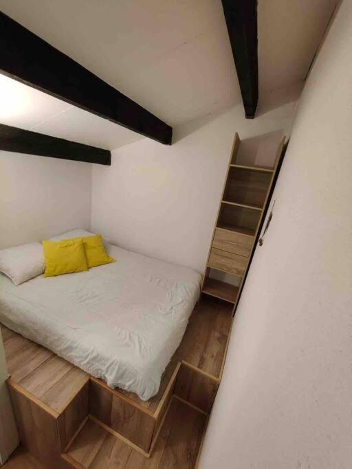 Appartement Cocooning Entierement Renove Les Angles  Buitenkant foto