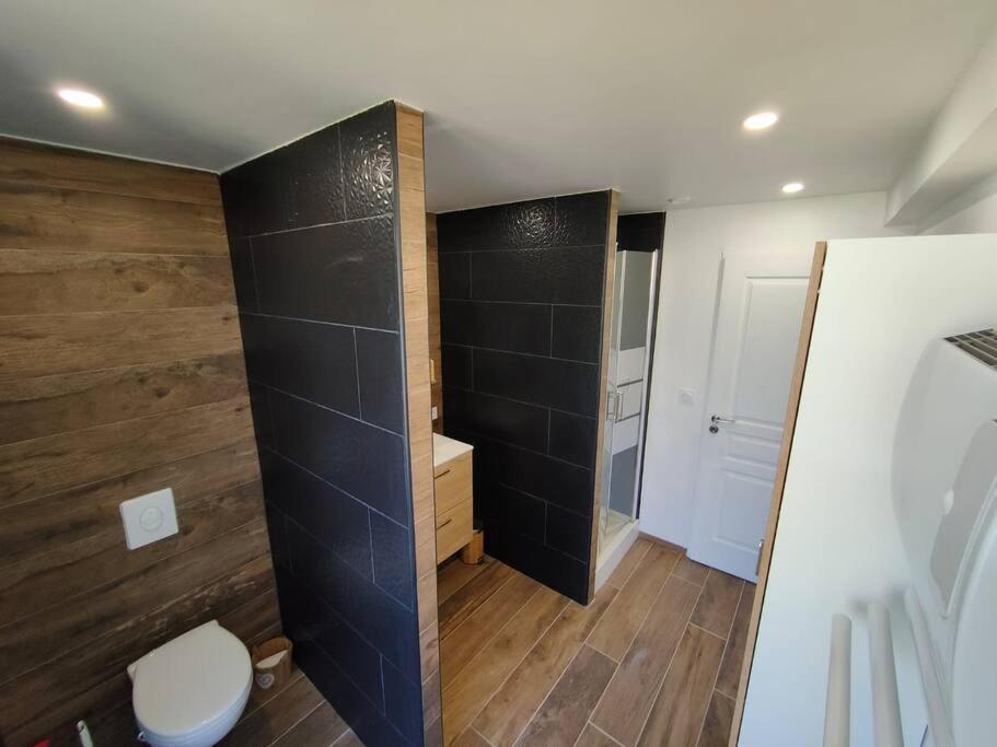 Appartement Cocooning Entierement Renove Les Angles  Buitenkant foto