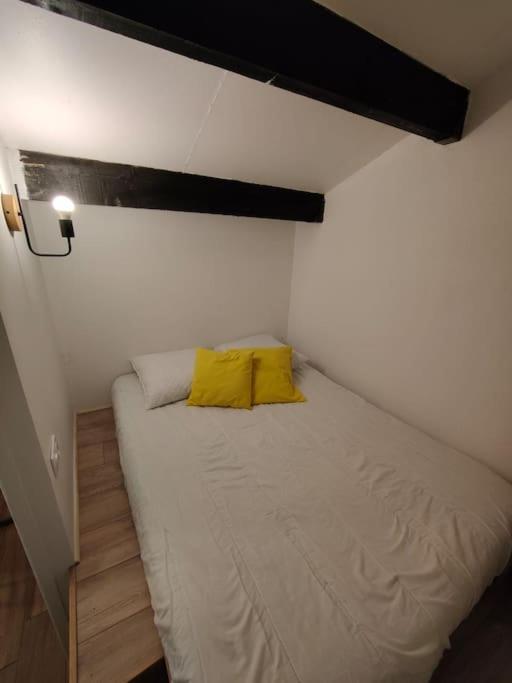 Appartement Cocooning Entierement Renove Les Angles  Buitenkant foto