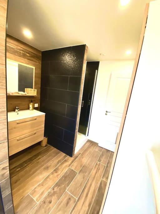 Appartement Cocooning Entierement Renove Les Angles  Buitenkant foto